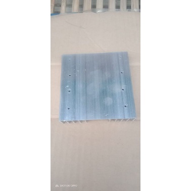 heatsing pendingin 10 cm lubang pinggir untuk transistor Sanken