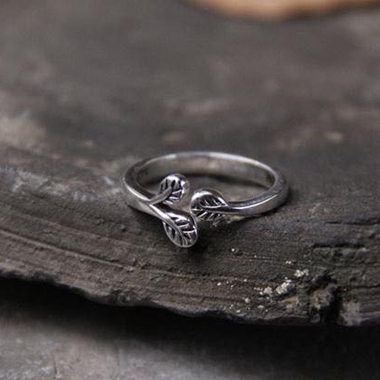 Cincin Model Terbuka Bentuk Daun Untuk Pelajar