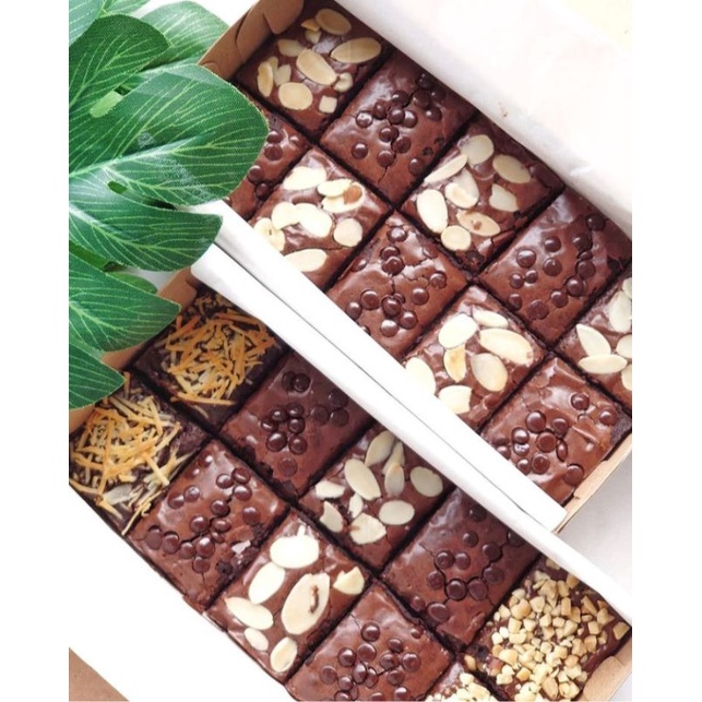 

Hei Brownies !! Fudgy brownies premium uk ²⁰*¹⁰