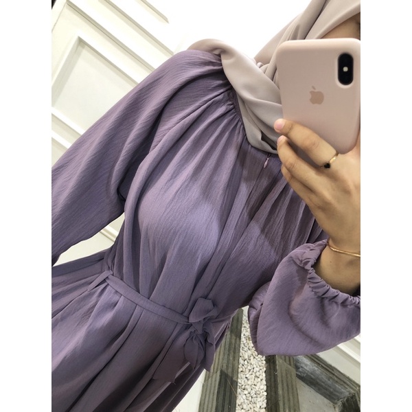 DRESS AIRFLOW CRINKLE PREMIUM/GAMIS POLOS BAHAN AIRFLOW CRINKLE/BAHAN JATUH/COD/JUMBO/DRESS TERBARU/KEKINIAN/GAMIS TERBARU WANITA VIRAL/DRESS KONDANGAN/DRESS BRIDESMET/AIRFLOW TERBARU/DRESS POLOS/LD 120/BAHAN MENGIKUTI TUBUH/BAJU FORMAL/BAJU NON FORMAL