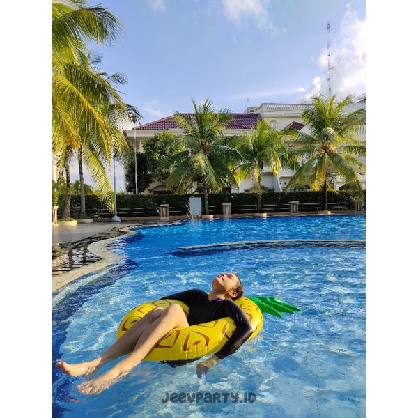 Pineapple Avocado Flamingo Floaties Ring d 90cm