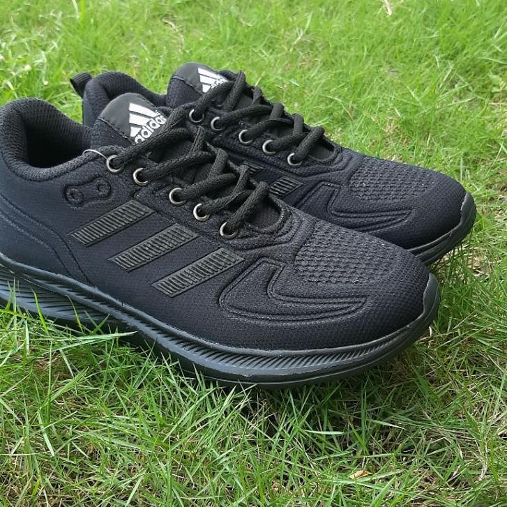 Trend - sepatu sekolah hitam polos - sepatu pria wanita
