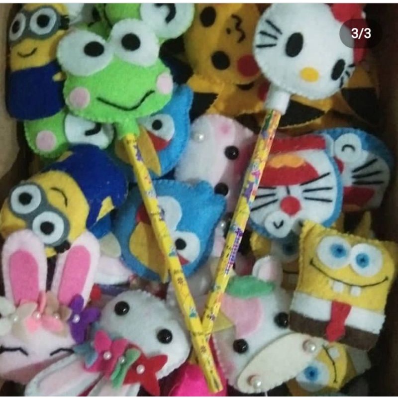 

pensil hias flanel