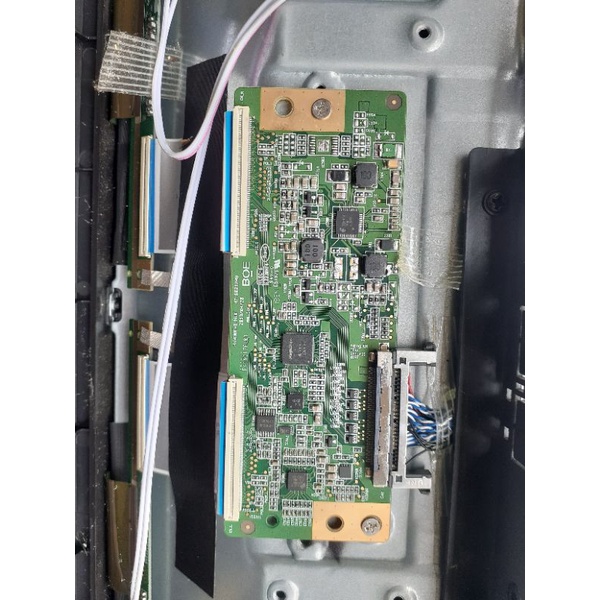 ticon tv led akari LE4399T2SB