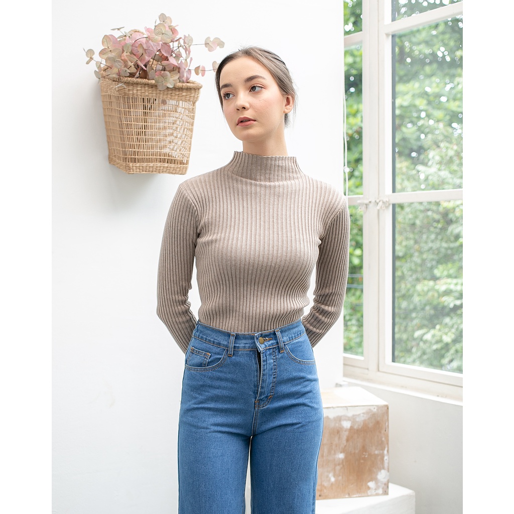 Thea Inner Knit Turtleneck Atasan Rajut