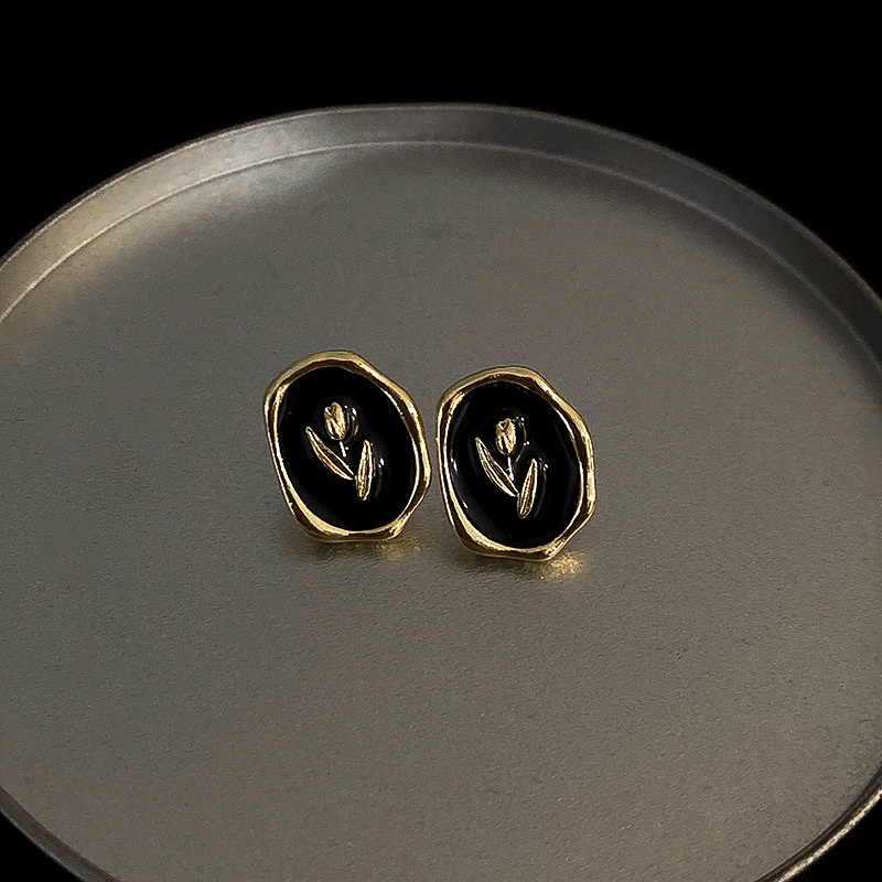 Anting Bentuk Tulip Gaya Retro Korea