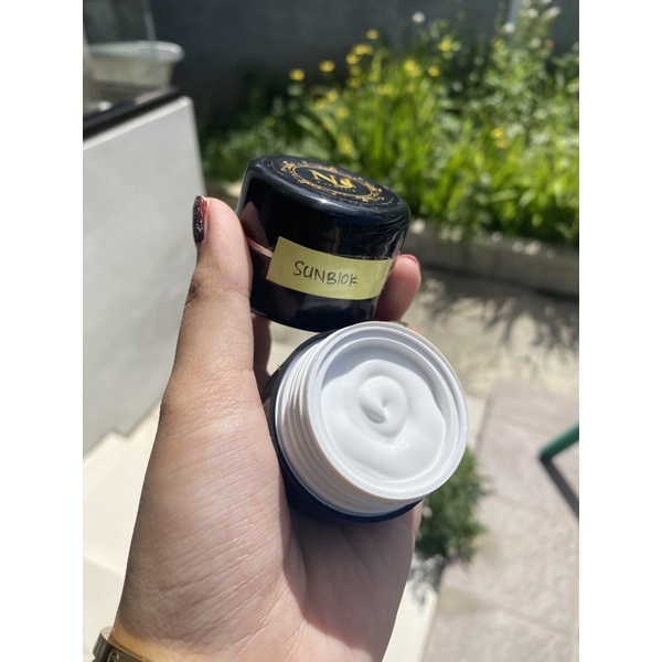 NJ glow SUNBLOK SPF 50pa+++