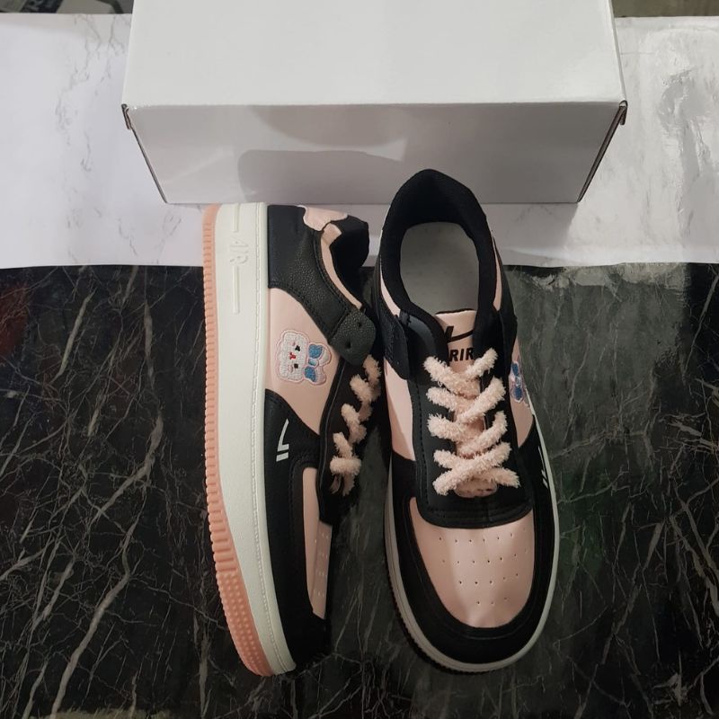 9030 Sneakers kekinian wanita import sepatu kets murah