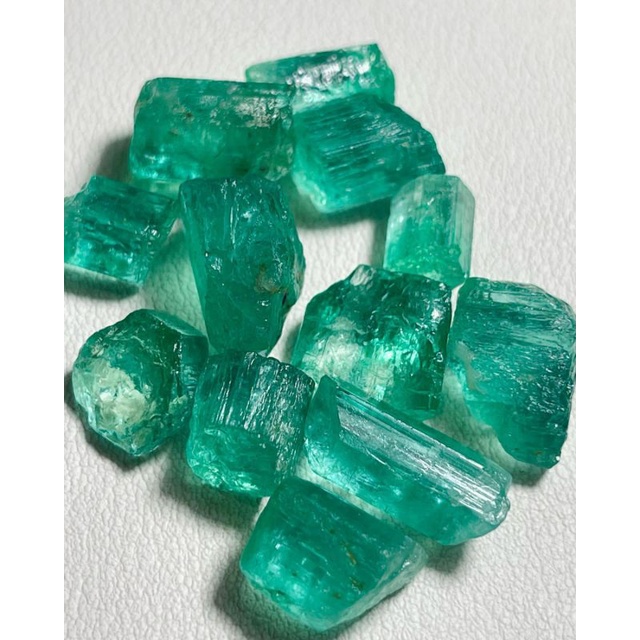 jual borong natural [EMERALD BERYL PANJSHER AFGHANISTAN 93CT MINOR OIL TOP KRISTAL] zamrud afganista