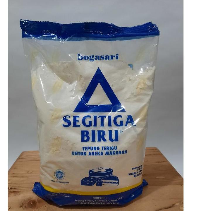 

Code1s6Rg--TEPUNG TERIGU SEGITIGA BIRU EKONOMIS SERBAGUNA PROTEIN SEDANG 1KG
