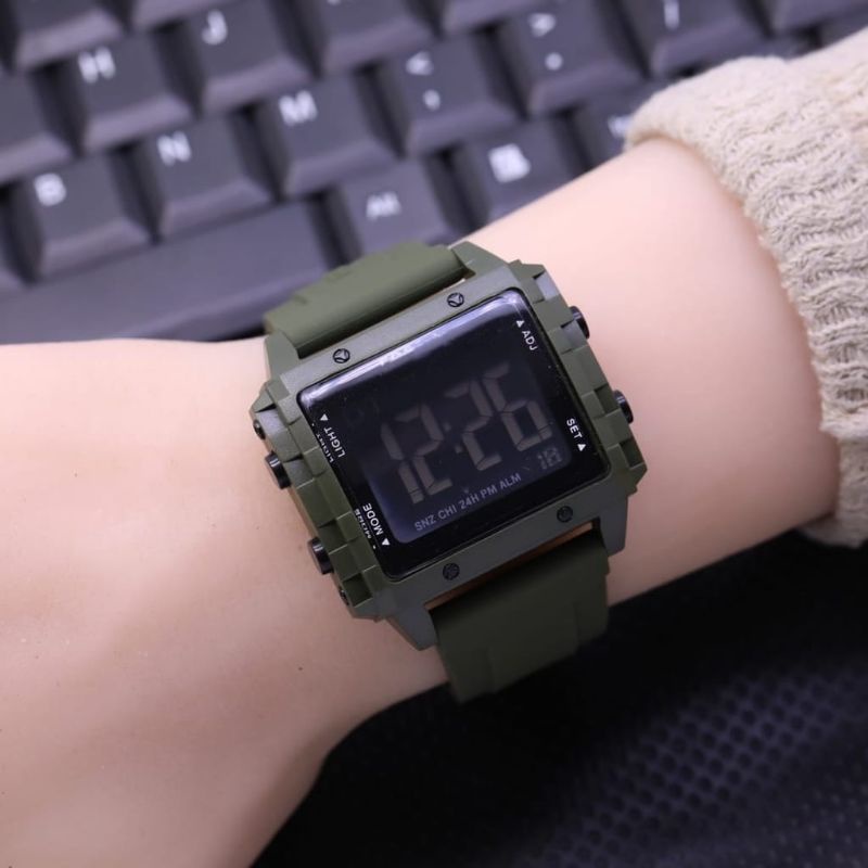 (Cod)Jam Tangan Unisex FS/DvDigital Anti Air Sergi Strap Rubber/Karet(Dikirim Jakarta)