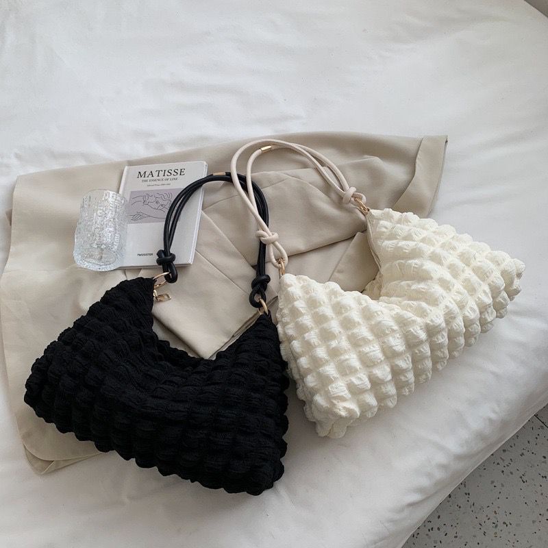 Tiva Shoulder Bag ( Tas Bahan Timbul )