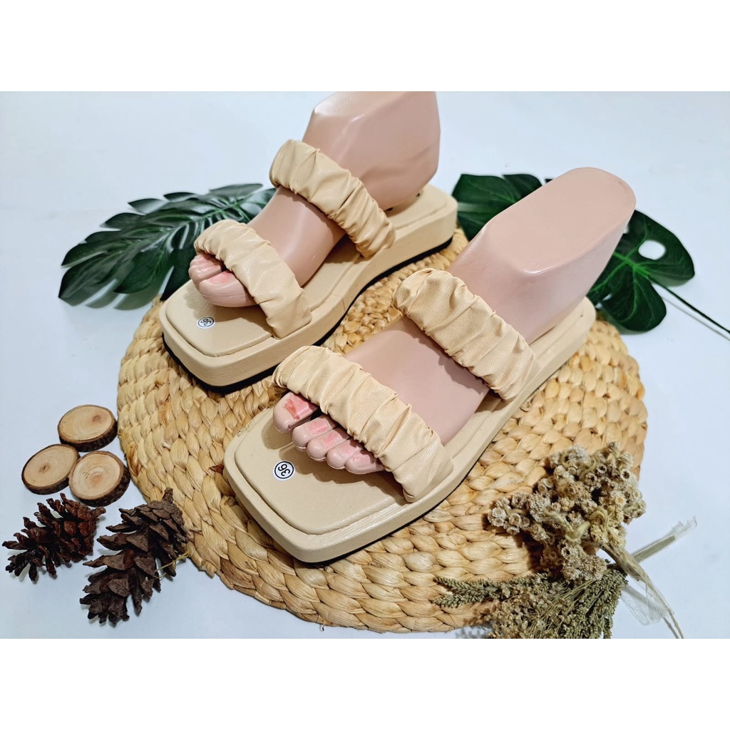 Sandal Wanita Chin Sun Sandal Slop Strap Kerut