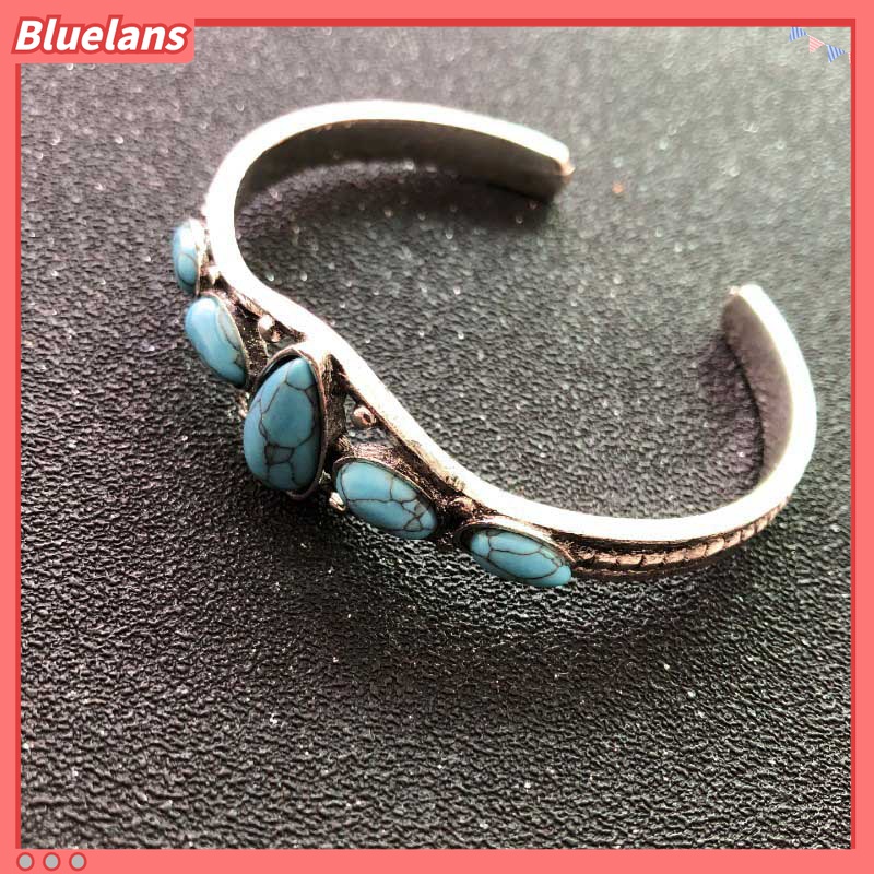 Gelang Model Terbuka Desain Ukiran Hollow Out Turquoise Gaya Vintage Untuk Wanita