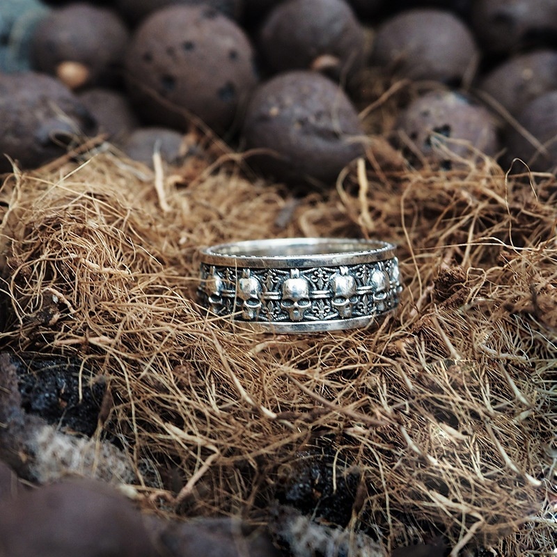 Cincin Desain Tengkorak Gaya retro Indian Eropa Amerika Warna silver Untuk Pria Dan Wanita
