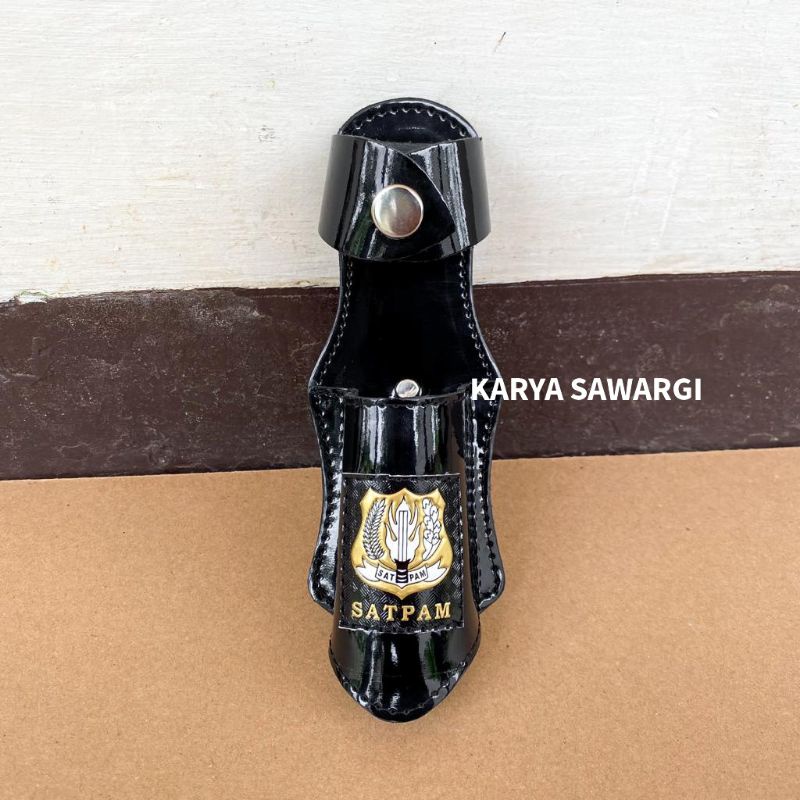 Sarung tempat tongkat pentungan kulit kilap satpam