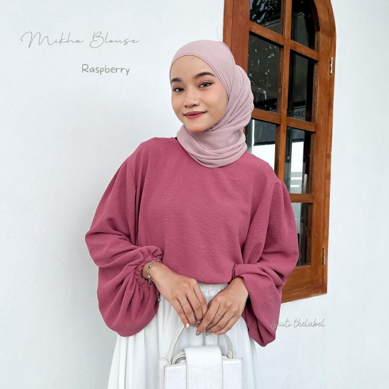 Nindy Blouse Lengan Balon