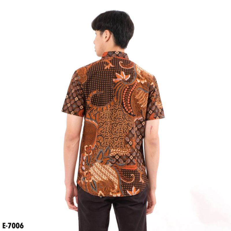 KEMEJA BATIK SLIM FIT LENGAN PENDEK