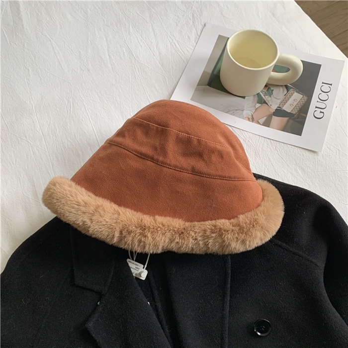 Topi Bucket / Fisherman Wanita Bahan Plush Gaya Jepang / Korea Untuk Musim Gugur / Dingin