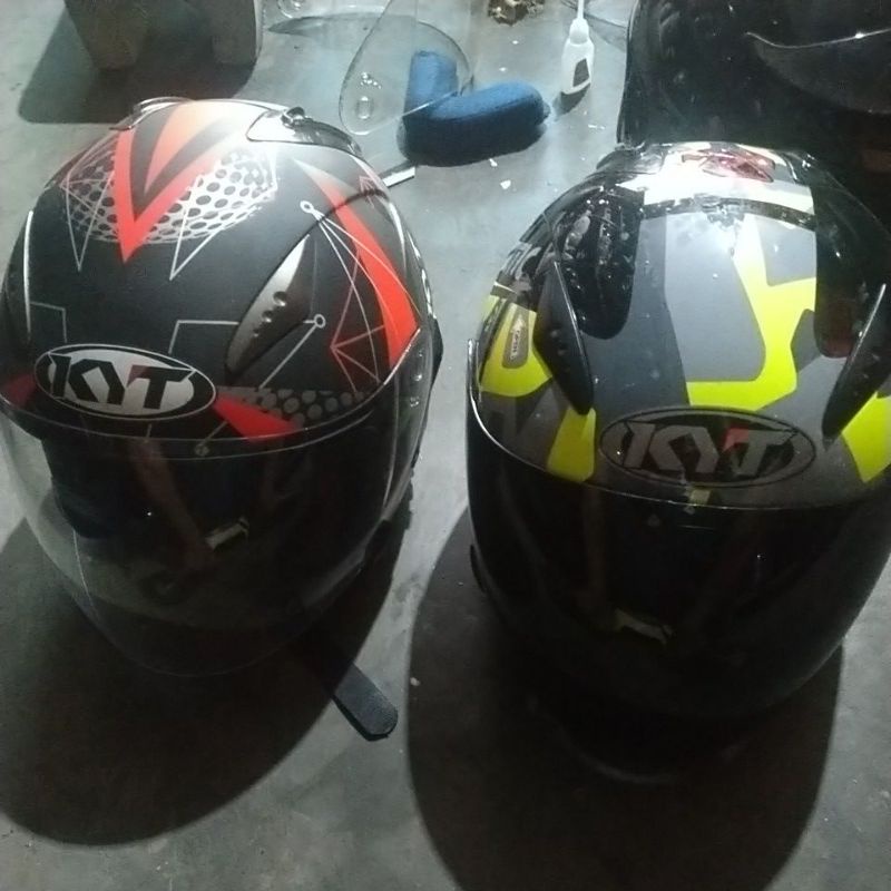 helm kyt galaxy flat mulus bekas/seken/second/preloved