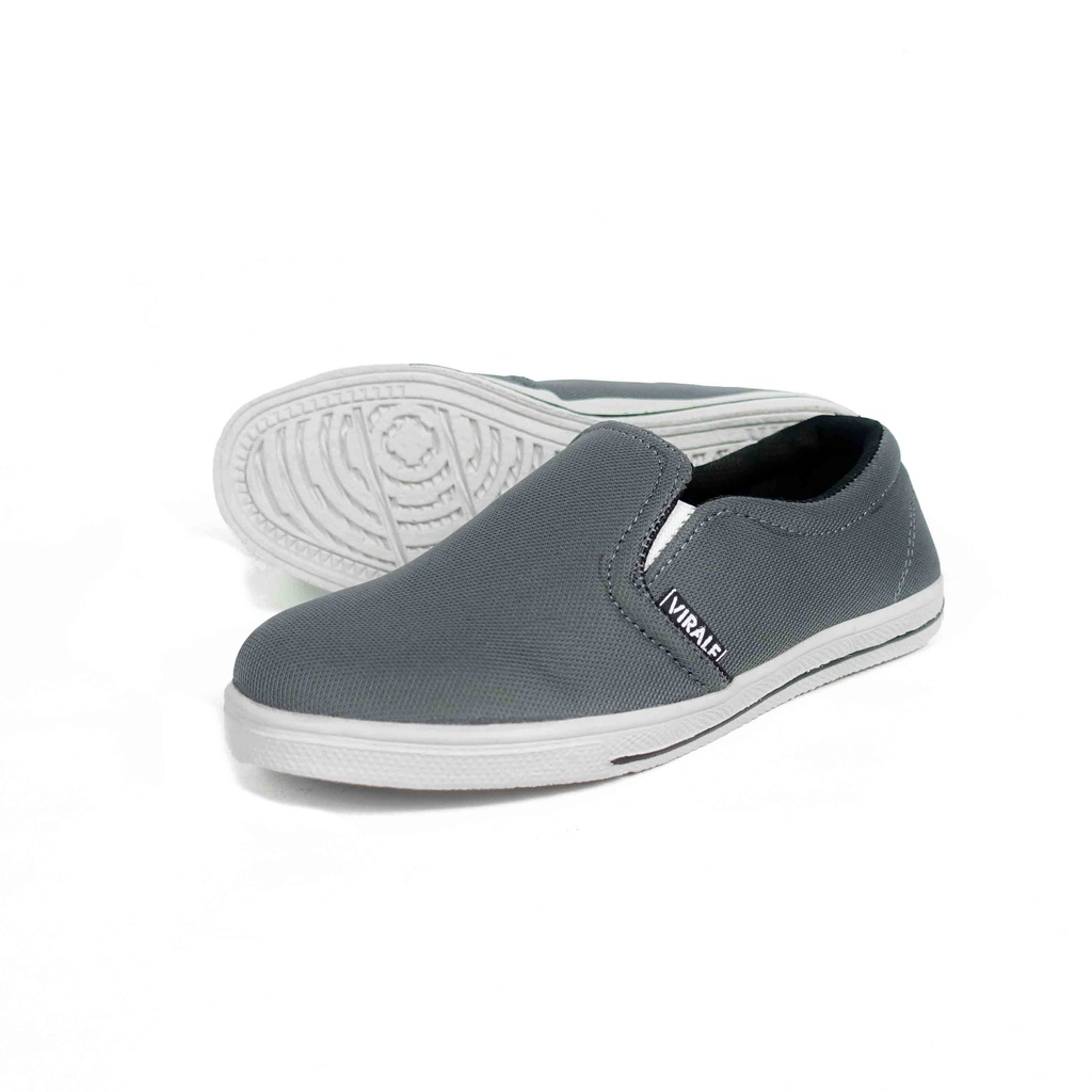 Sepatu Kasual Pria Slip On Canvas SC 01 NAVY