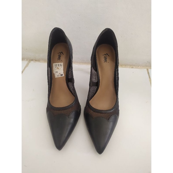 preloved sepatu high heels fioni by payless