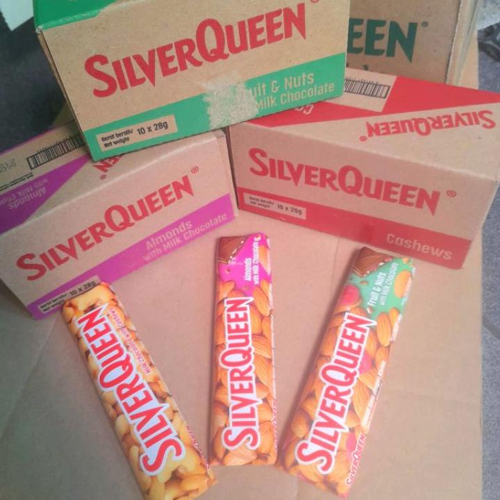 SilverQueen 25gr 1 Box Isi 10 X 25 gr Cokelat Ukuran Kecil - Coklat SIlver Queen 10 X 25gr Milk Chocolate Cashew Almond Fruit Matcha Yogurt 25 gram