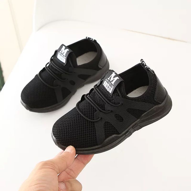 Minipetite SH2224 Sepatu sporti kasual sekolah anak SD fullblack warna hitam kelas 1 - 6 size 25 - 36