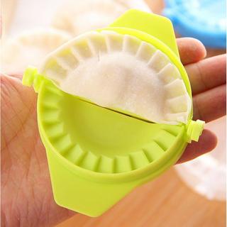 Cetakan Pangsit Dumpling Pastel Gyoza Dimsum / Alat Bantu Pembuat Pencetak Pempek Pie Gyoza Mould Maker Kembang [MF]