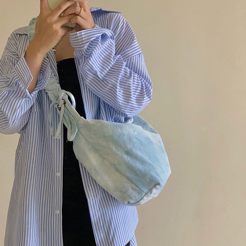 ◊₪Tas Kanvas Wanita In Style Messenger Tas Tas Bahu Kapasitas Besar Tie-Dye 2020 Baru Trendi All-Match Kerutan Tas Pangsit