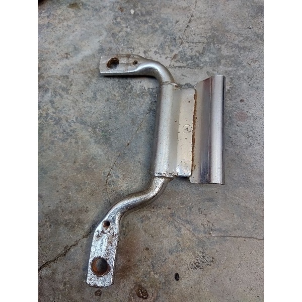 behel begel belakang Yamaha V75 original