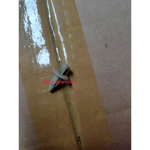 CLIP DOORTRIM (BEIGE) ORIGINAL SUZUKI ERTIGA