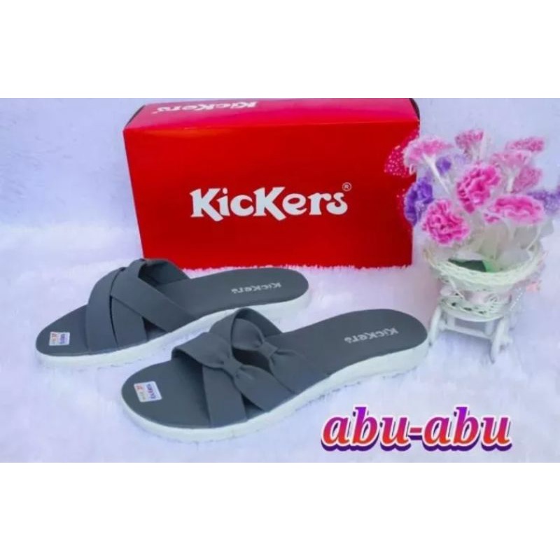 sandal wanita-sandal Kickers- sandal model terbaru- sandal kekinian