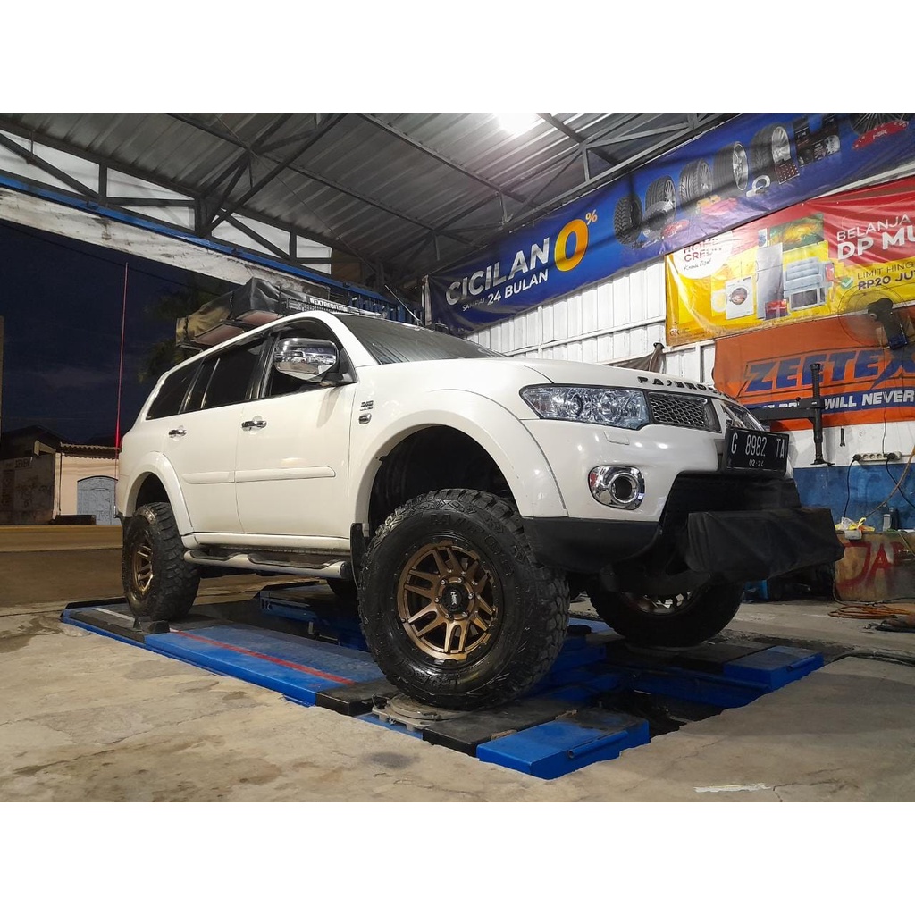 VELG MOBIL PAJERO R17 HSR MC-803 OFF-ROOAD