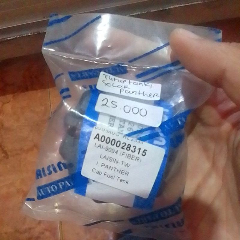 tutup tangki solar panther merk laizin