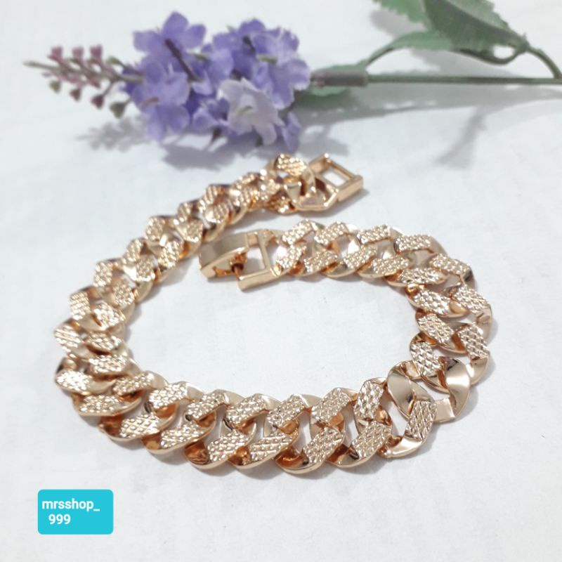 Gelang rantai tangan sisik naga warna emas.