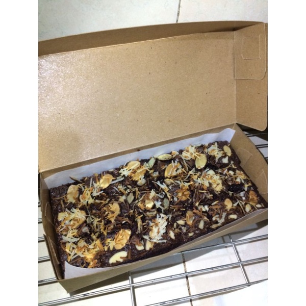

BAKED BROWNIES - DOUBLE TOPPING | SMALL SIZE