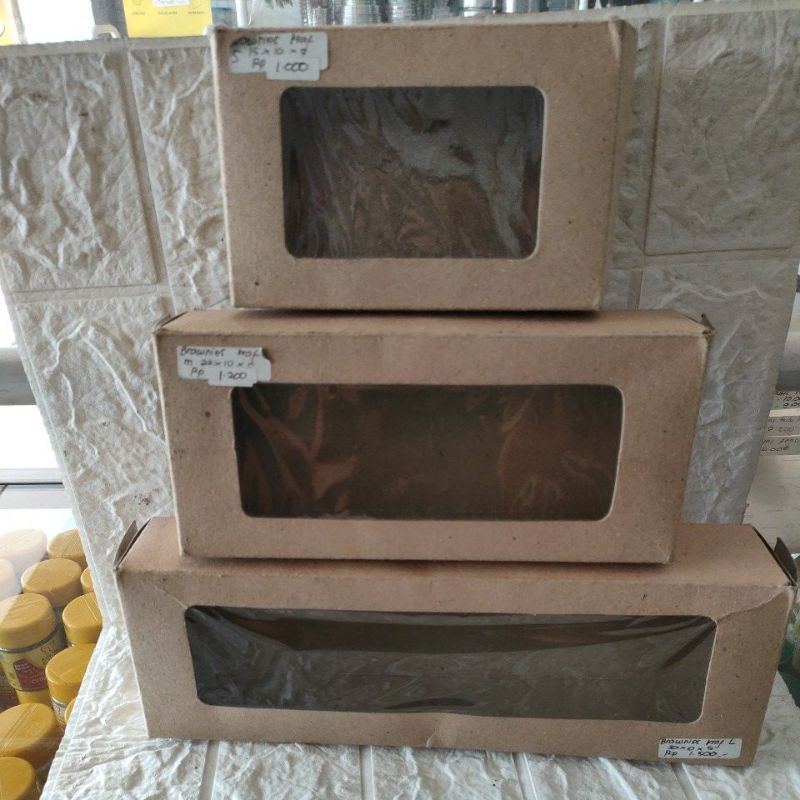 

Dus brownies kraft uku S,M,L minimal order pwr 10 lembar