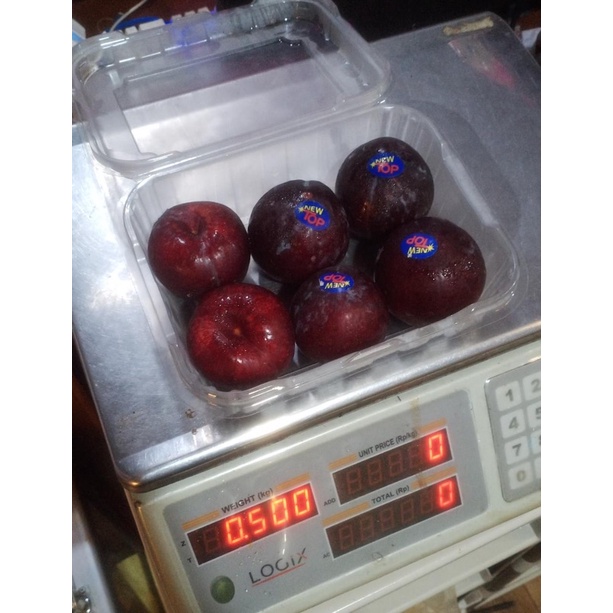 

PLUM 500GR | RED & BLACK PLUM BANDUNG | BUAH SEGAR BANDUNG | WARUNG CEU ENGKAY