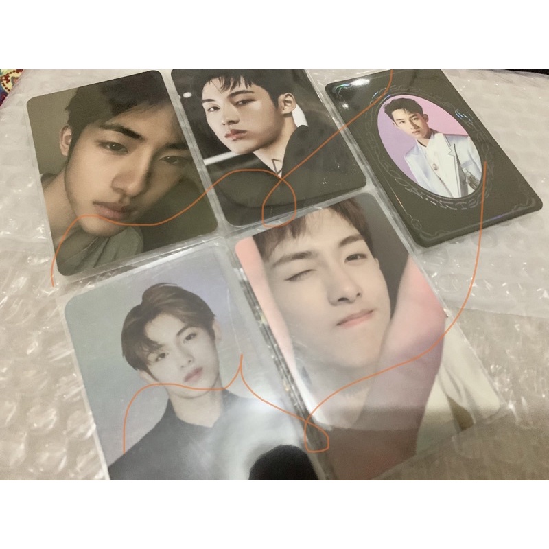 Winwin Photocard future / winwin boboan, regular-irregular holo stander, resonance yb, glitter table