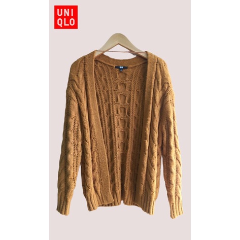 Outer kepang Uniqlo Preloved