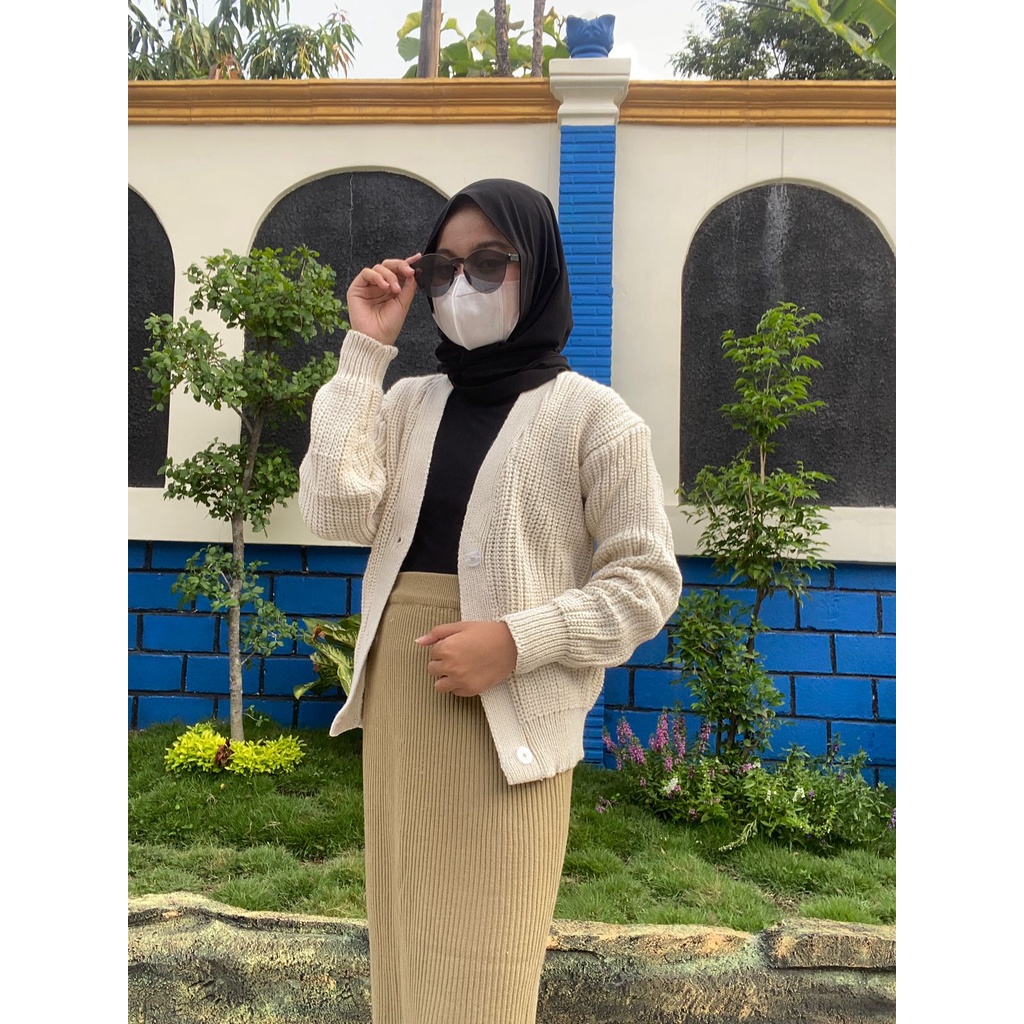 cardigan rajut wanita kekinian  2022