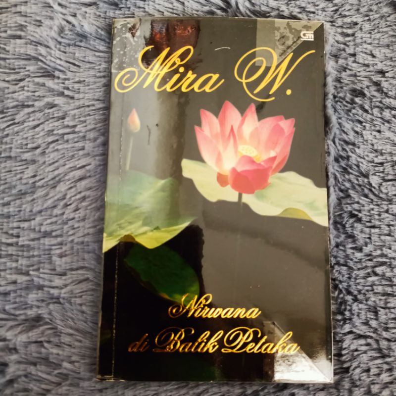 Novel Indonesia Mira W Nirwana di balik petaka