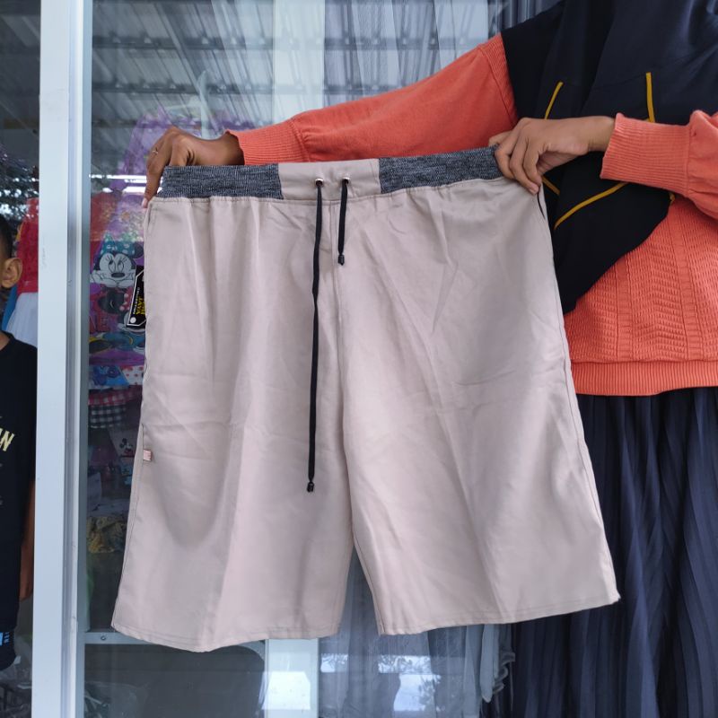 Celana Pendek Distro Chinos JUMBO cowok laki laki fatonahshop