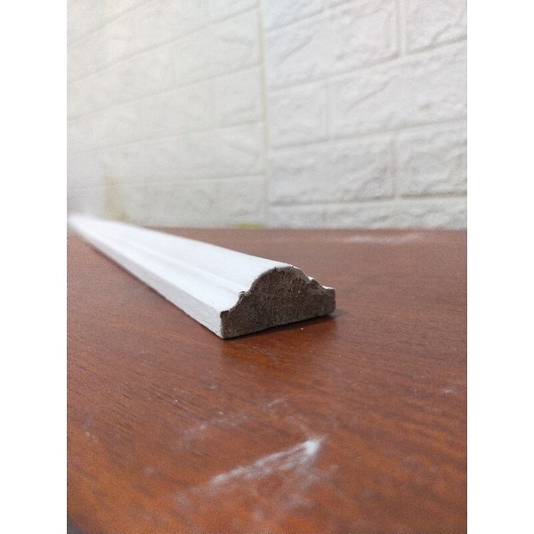 WALLMOULDING KAYU LBR 4CM-LIS DINDING PROFIL
