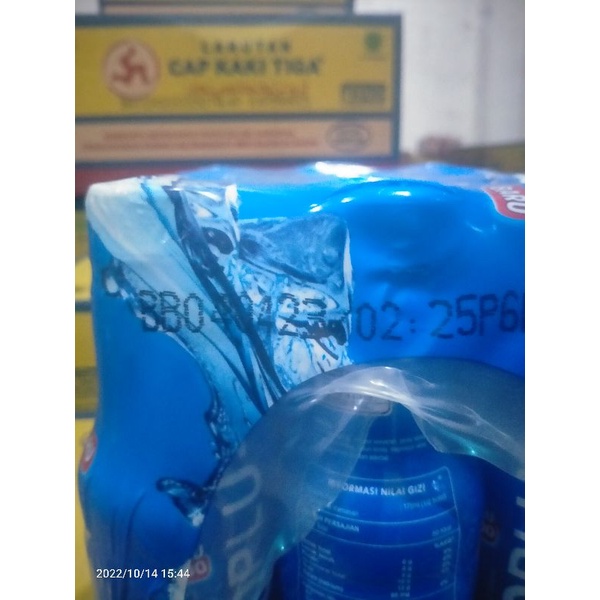 isoplus minuman isotonic, isi 12botol,per karton.