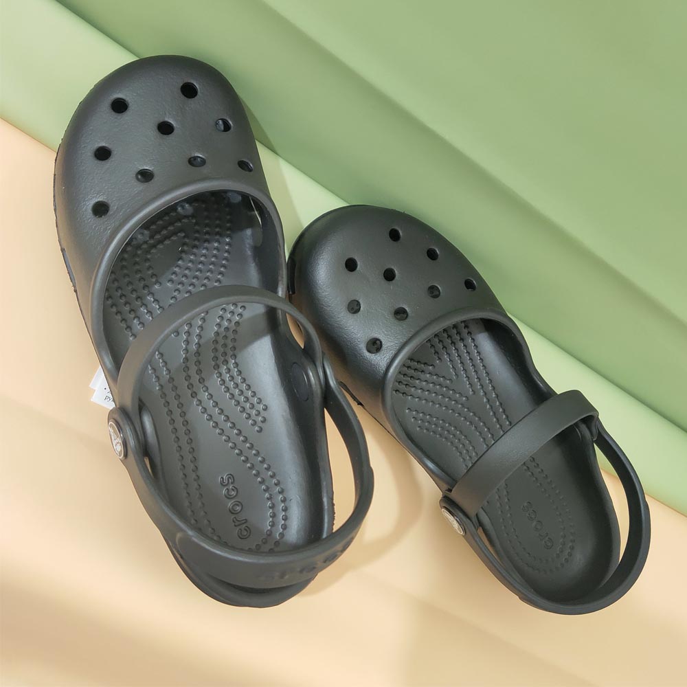 Crocs Shayna Sandal Sepatu Wanita  202494