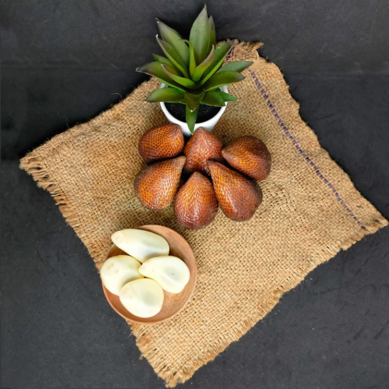 

Salak pondoh,salak pondoh segar,salak Pondoh manis, buah segar, harga murah,grosir,berkualitas,Promo murah