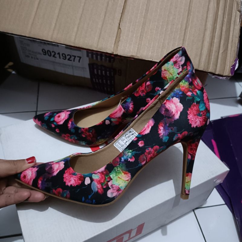 39½ payless clearance sale fioni habit
