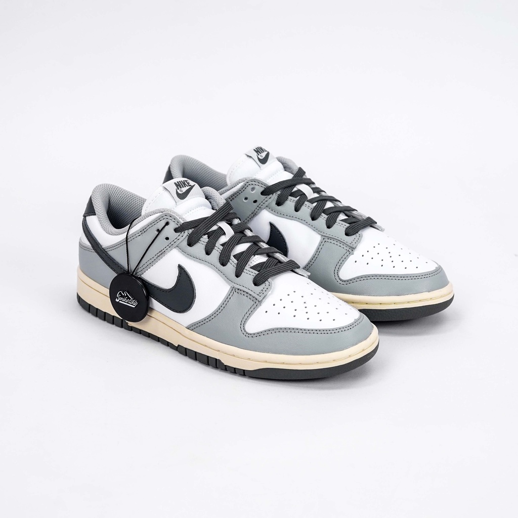 Dunk Low Light Smoke Grey